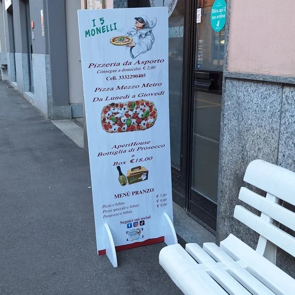 Cavalletto pubblicitario stampato per una pizzeria